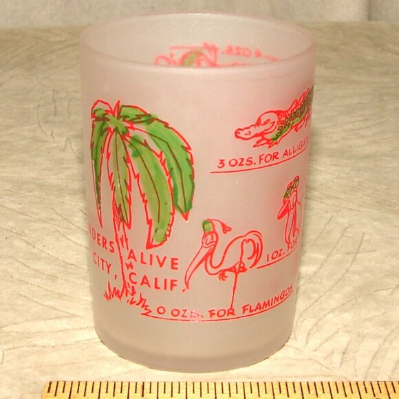 Sea Wonders Alive, Crescent City CA 'Say When' SHOT GLASS, 1940-50s Hazel Atlas - Picture 2 of 8